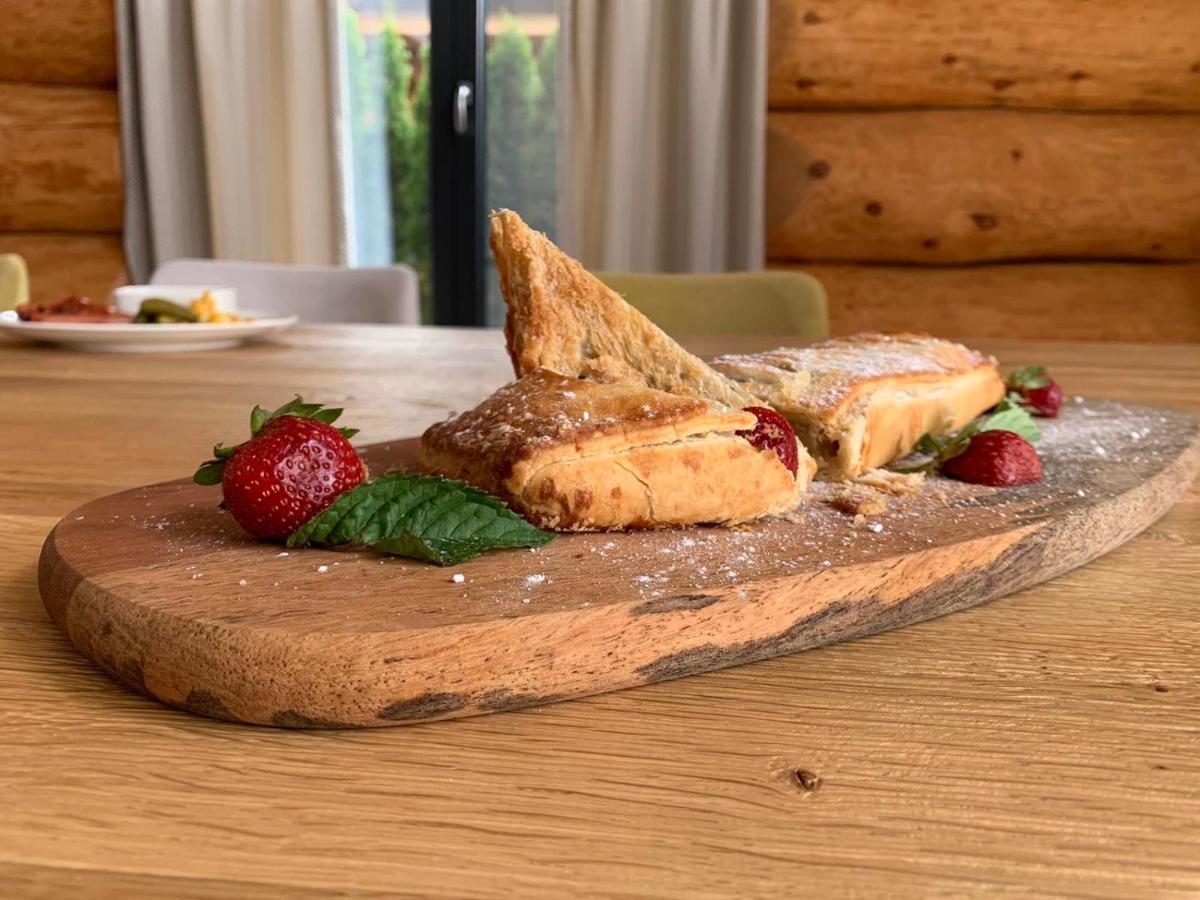 Alpina Luxury Chalets サパレヴァ・バニャ エクステリア 写真