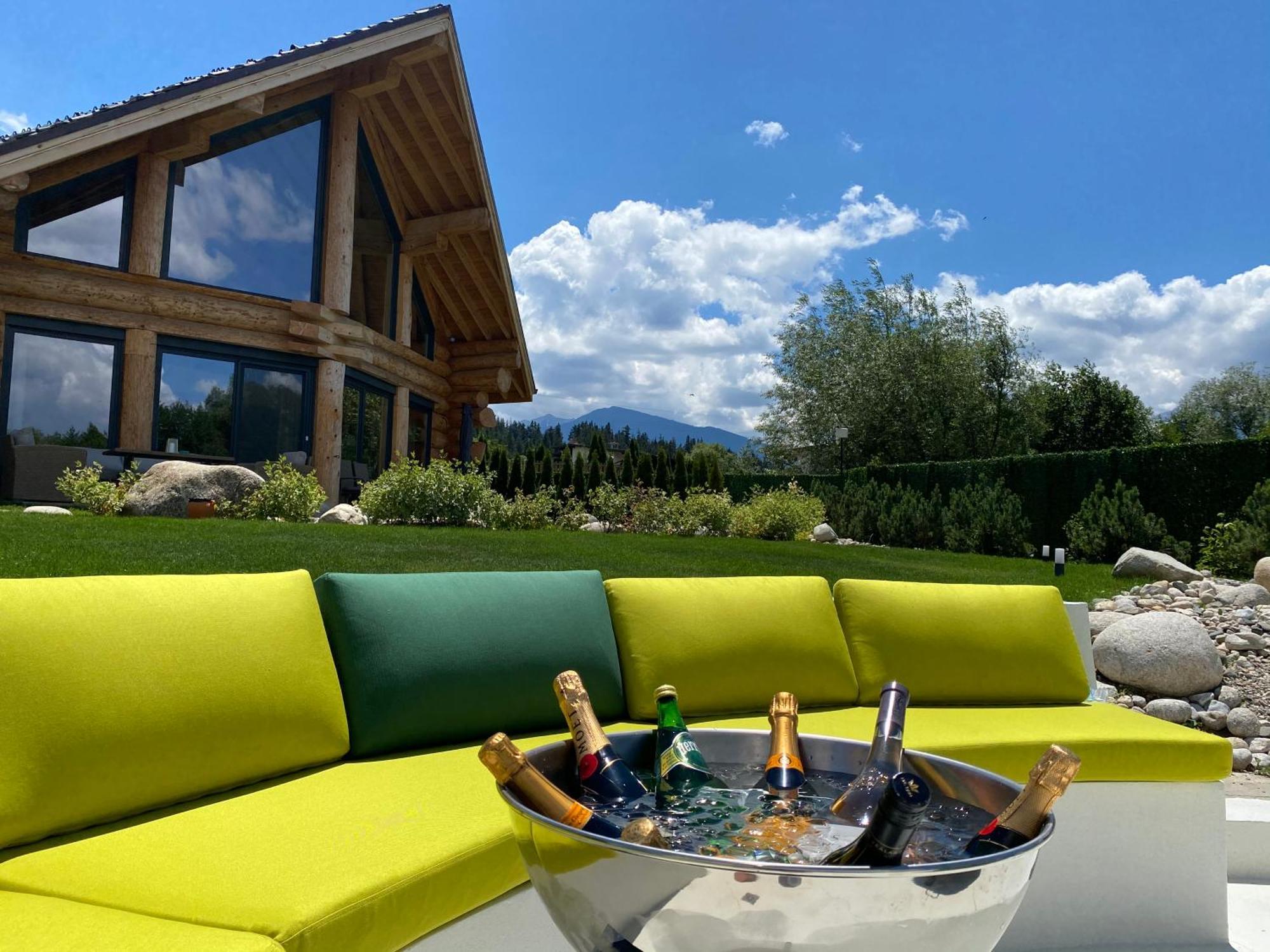 Alpina Luxury Chalets サパレヴァ・バニャ エクステリア 写真
