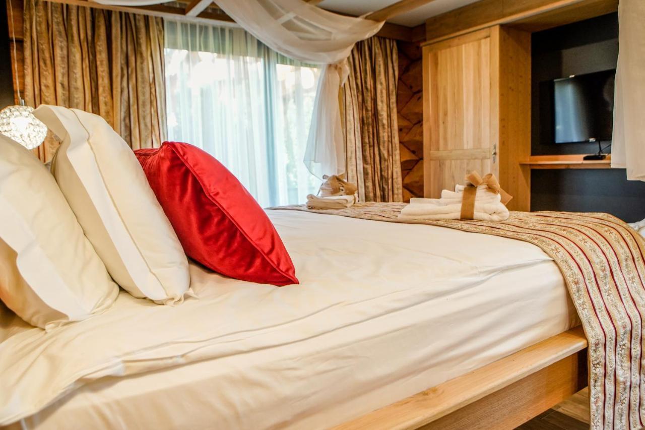 Alpina Luxury Chalets サパレヴァ・バニャ エクステリア 写真