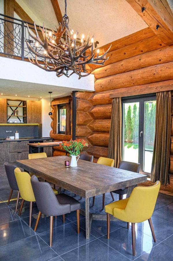 Alpina Luxury Chalets サパレヴァ・バニャ エクステリア 写真