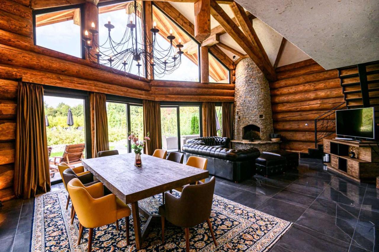 Alpina Luxury Chalets サパレヴァ・バニャ エクステリア 写真