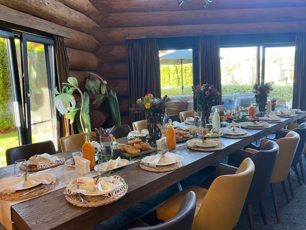 Alpina Luxury Chalets サパレヴァ・バニャ エクステリア 写真